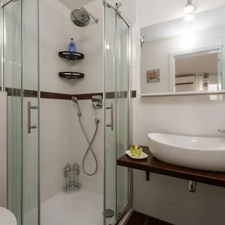 Diamond * Πούλα