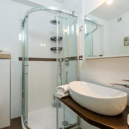 Апартаменти Diamond *